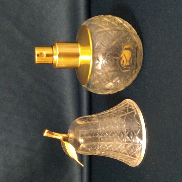 Vintage Avon Pear Lumiere “charisma” Cologne Mist - Picture 2 of 3